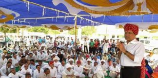 Rameshwar Dudi gives gifts to the villages of Nokha