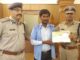 Police commissioner, honored, auto driver,Ramkesh Yadav, Karauli, Police Commissioner Sanjay Agrawal